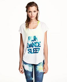 女裝品牌推薦 精選時尚與品質并存的服飾品牌