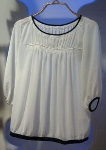 老店新開，品質傳承 專柜正品O LY、V Moda、歐力羽絨服批發零售